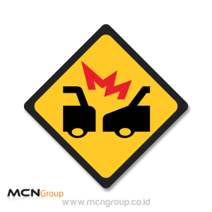 Rambu Lalu Lintas Kecelakaan Ganda